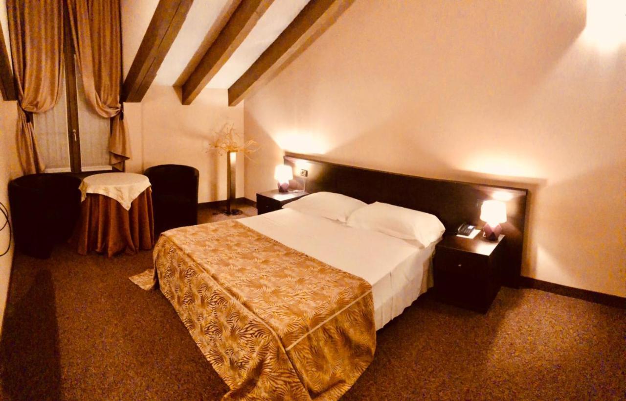 Hotel Malpensa Inn Aereoporto Tornavento  外观 照片
