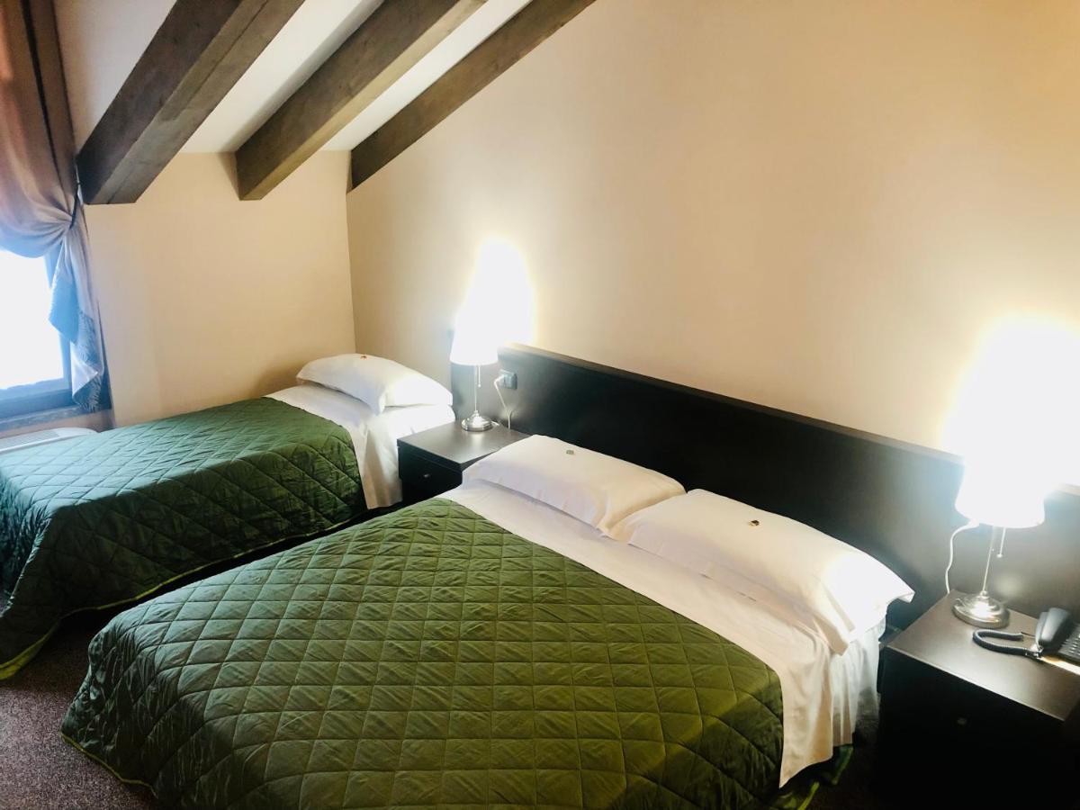 Hotel Malpensa Inn Aereoporto Tornavento  外观 照片