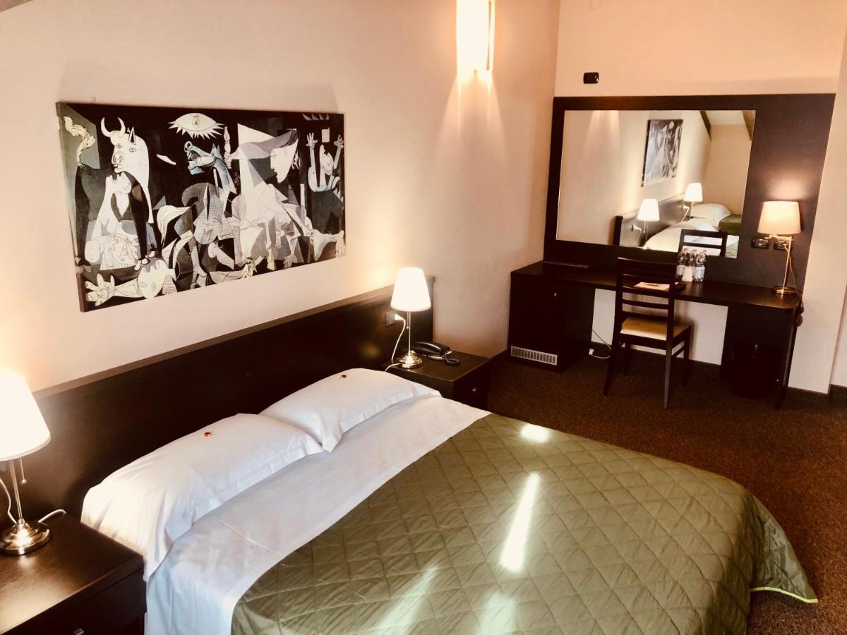 Hotel Malpensa Inn Aereoporto Tornavento  外观 照片