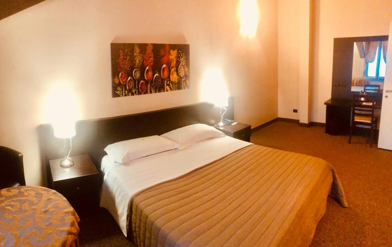 Hotel Malpensa Inn Aereoporto Tornavento  外观 照片