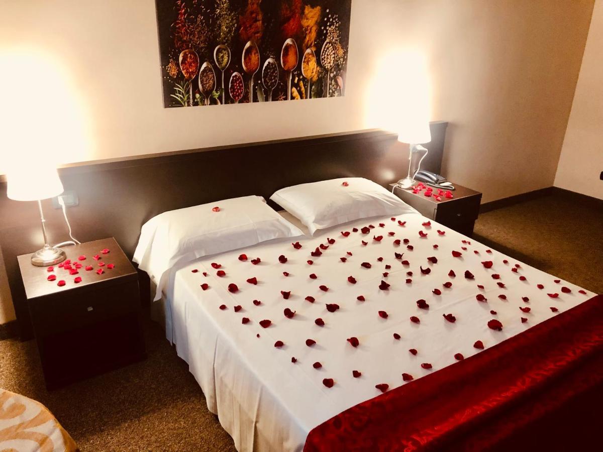 Hotel Malpensa Inn Aereoporto Tornavento  外观 照片