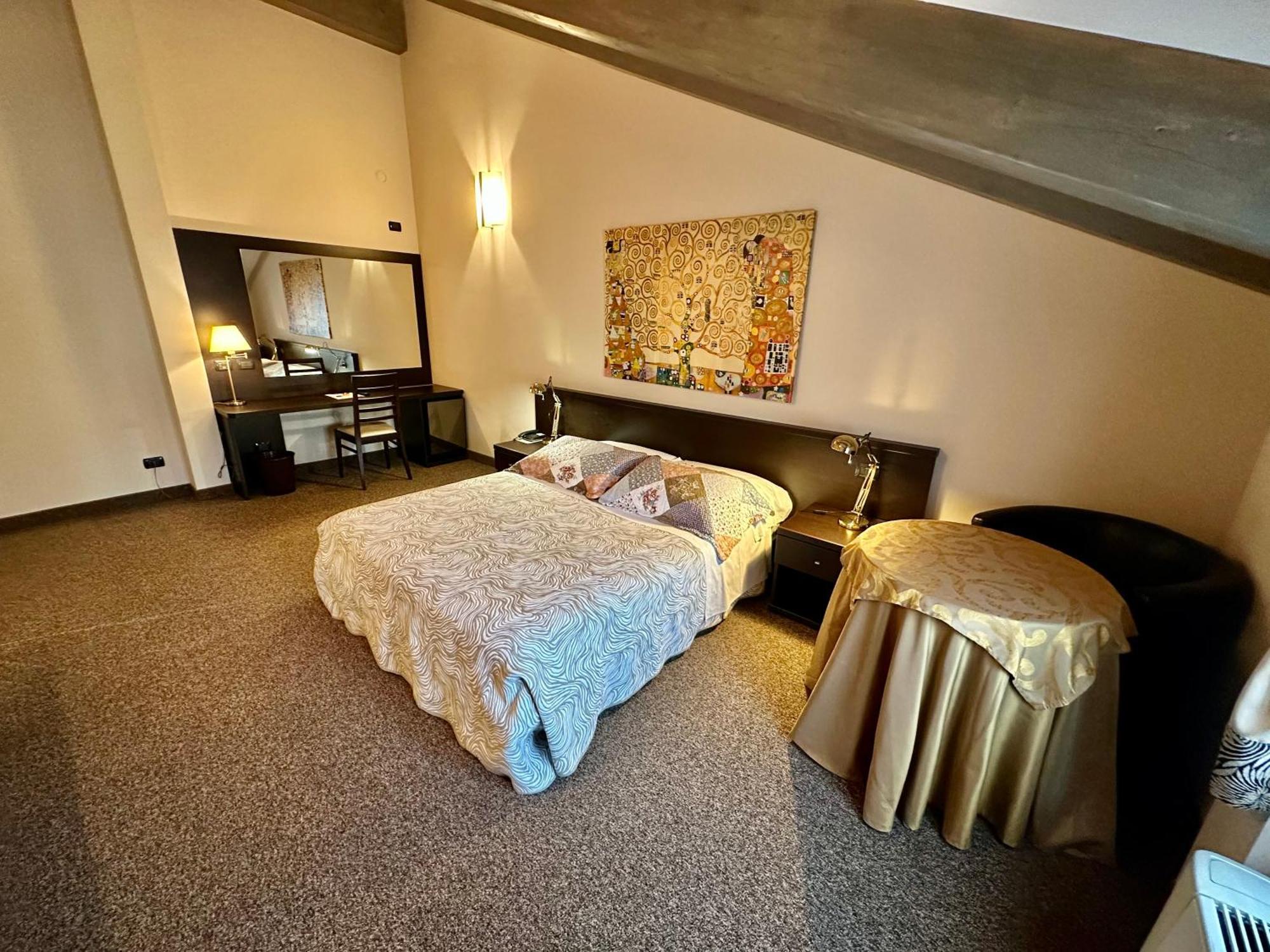 Hotel Malpensa Inn Aereoporto Tornavento  外观 照片