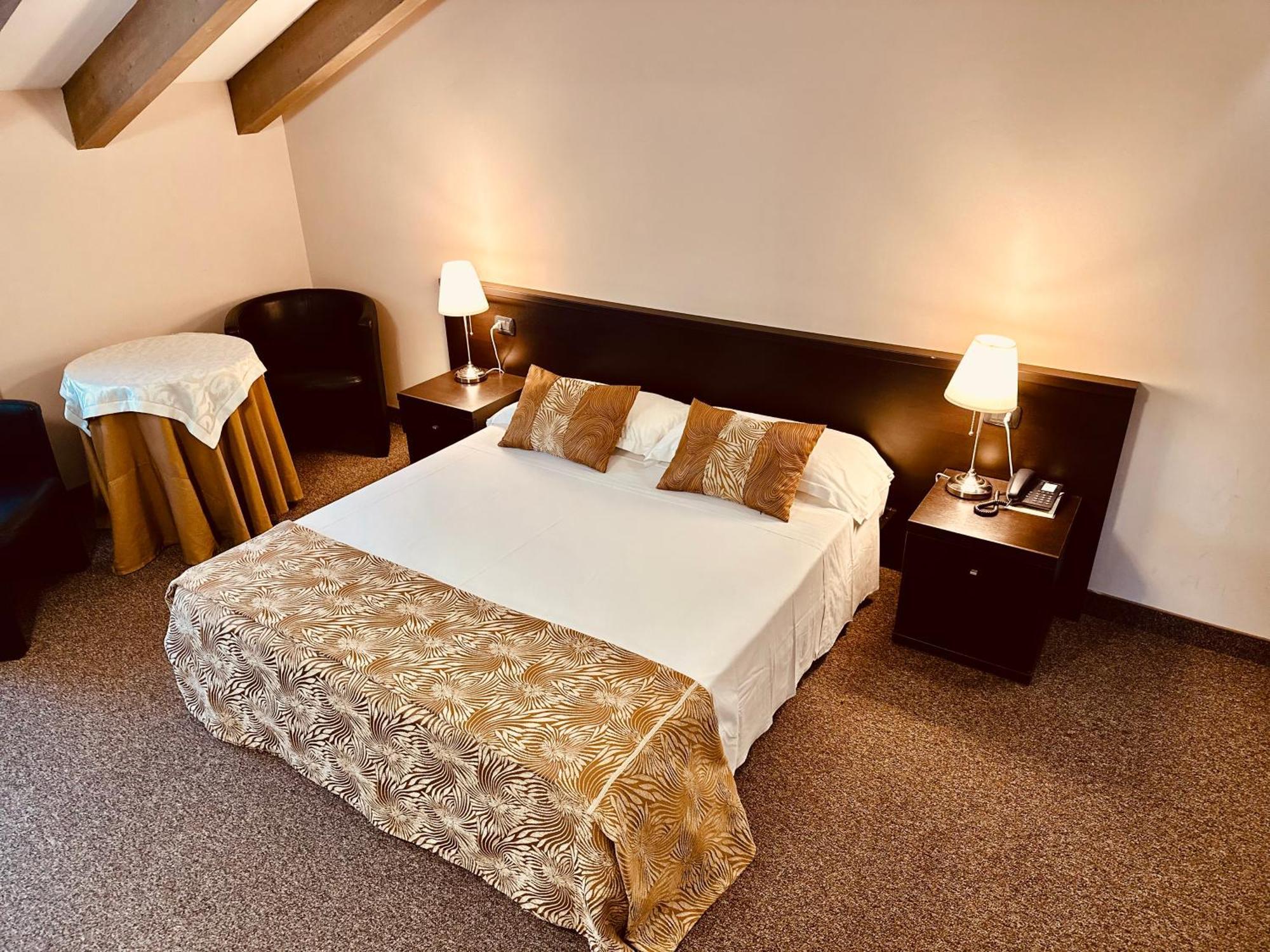 Hotel Malpensa Inn Aereoporto Tornavento  外观 照片